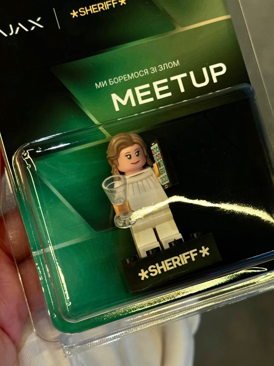 Фігурка в блістері «Sheriff Meetup» — клієнт показав подарунок у сторіс