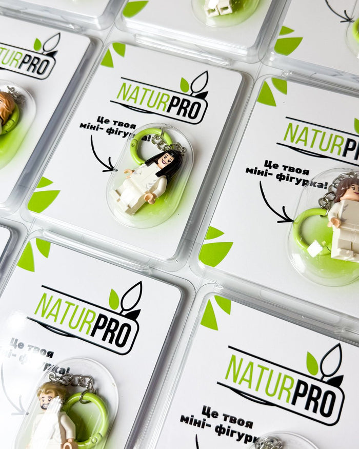 NaturPro · фірмові блістери з логотипом