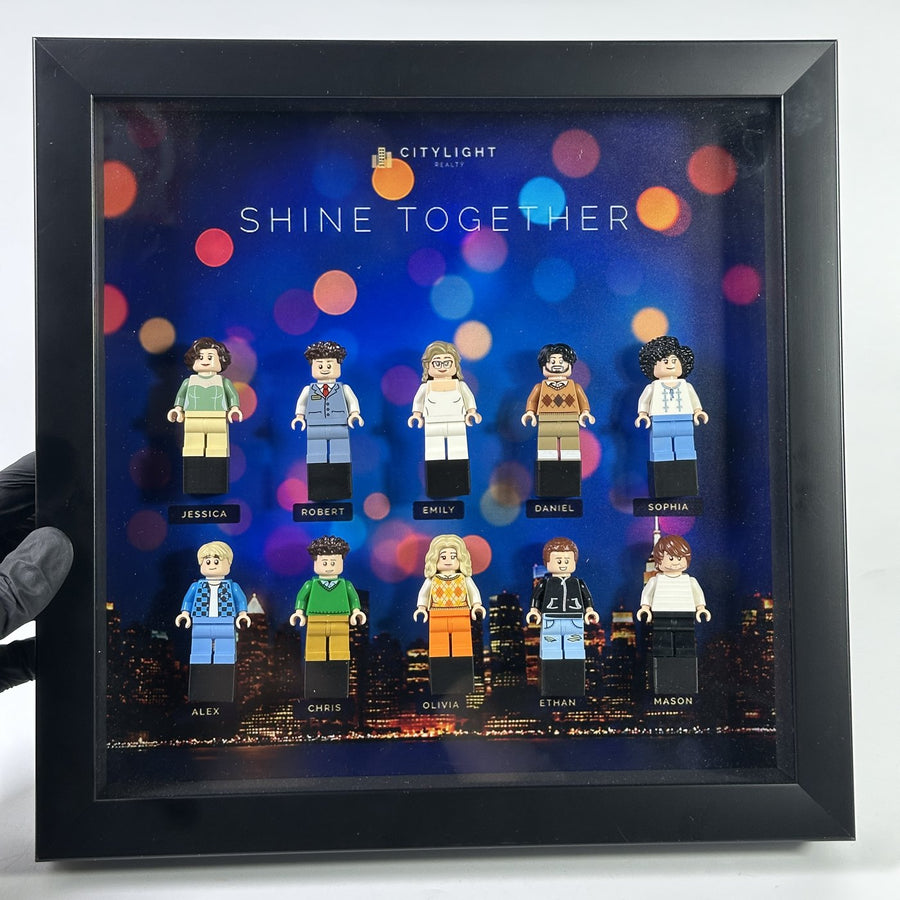 Велика рамка «Shine together» з десятьма фігурками команди